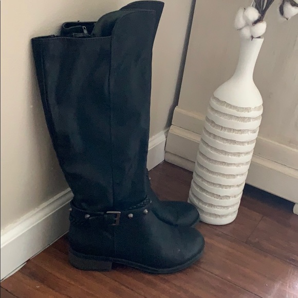 Black Riding Boots 🖤 - Picture 3 of 8